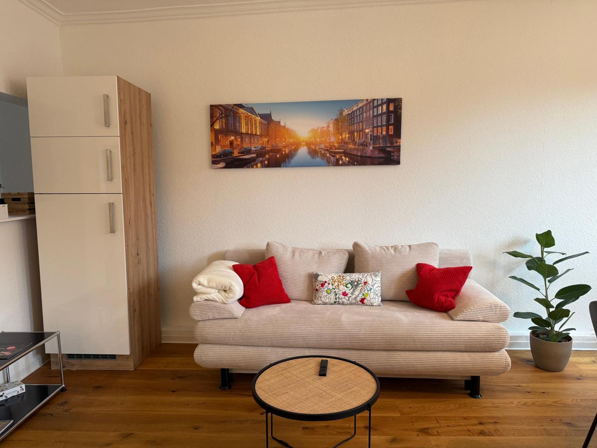 Stylisches Apartment Mit Grossem Tageslichbad Am Marktplatz Леонберг Екстериор снимка